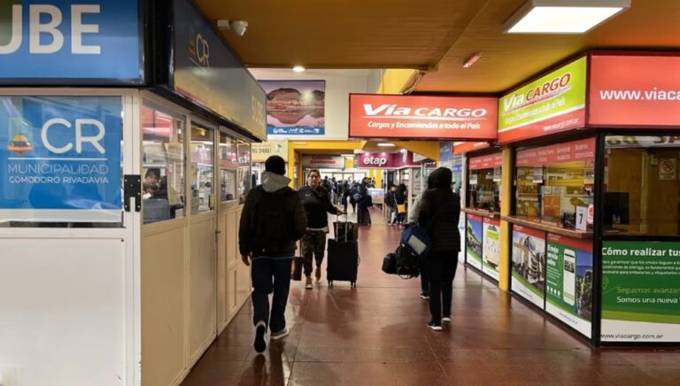 Terminal de Ómnibus de Comodoro Rivadavia durante el fin de semana largo
