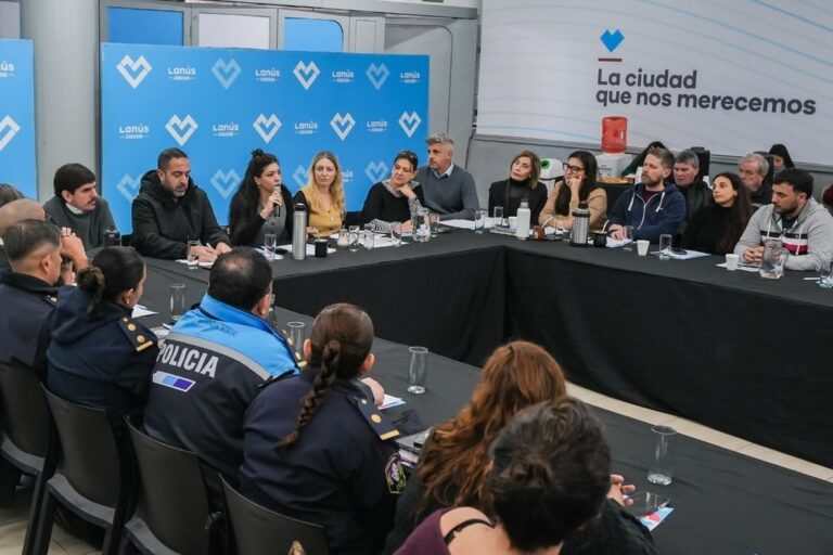 Reunión de la Mesa Multiagencial Local en el Auditorio Hugo del Carril