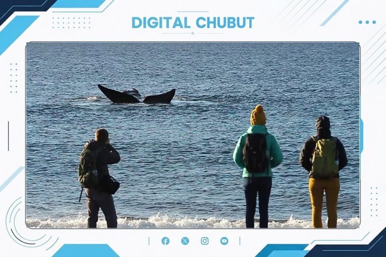Turistas en la cordillera de Chubut durante el fin de semana largo