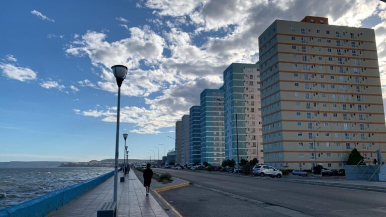 Cielo nublado sobre Comodoro Rivadavia