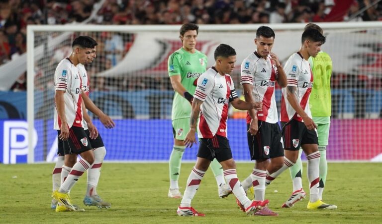 Estadio José Dellagiovanna de Victoria antes del partido Tigre vs River