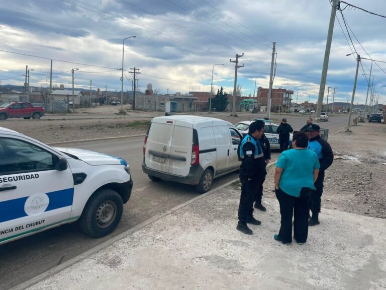 Control de tránsito policial en la zona norte de Comodoro Rivadavia