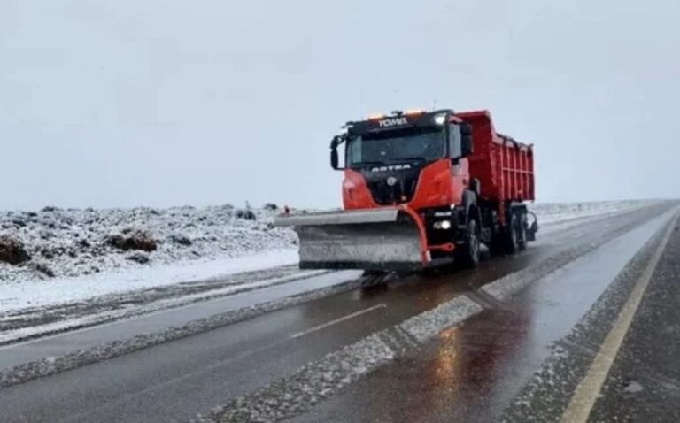 Ruta Nacional 26 con nieve y escarcha