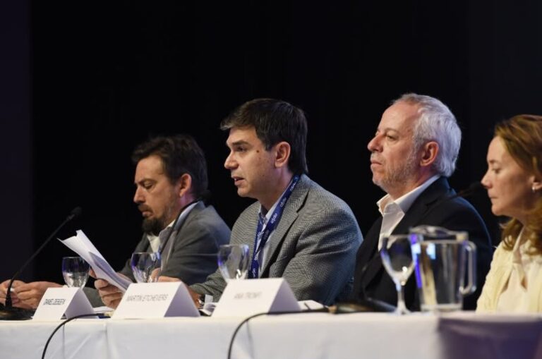 Asamblea anual de ADEPA en Tucumán