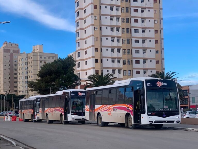 Colectivo de la empresa SolBus en Comodoro Rivadavia