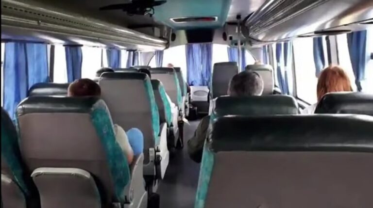 Bebé de 6 meses internado tras sufrir quemaduras en un colectivo