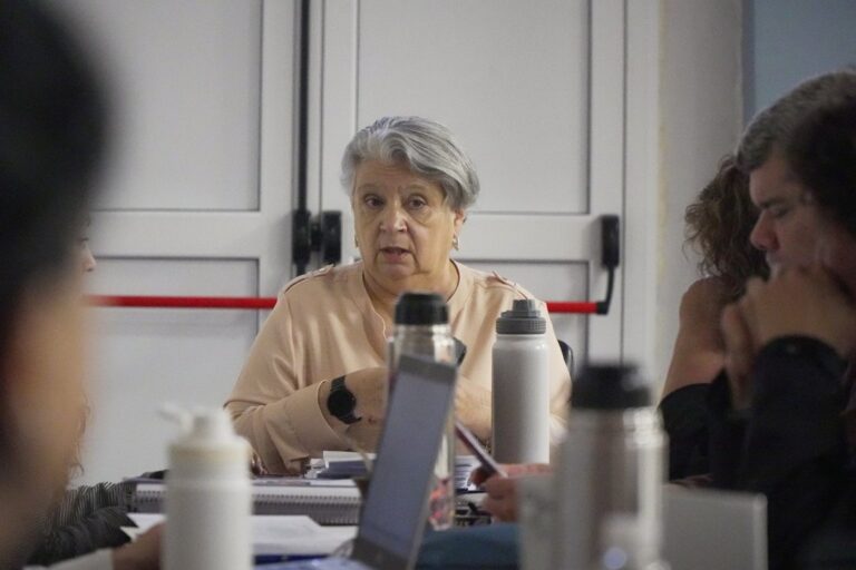 Reunión de la Mesa Técnica de Trabajo entre el Ministerio de Educación de Chubut y gremios docentes en Rawson