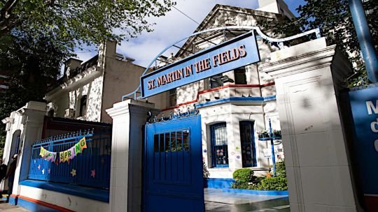 Fachada del colegio St. Martin in the Fields en Belgrano