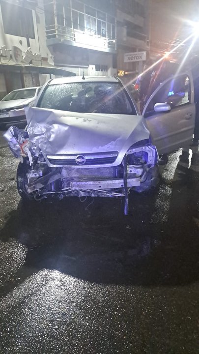 Calle Alem de Comodoro Rivadavia, donde ocurrió el choque múltiple en la madrugada del domingo