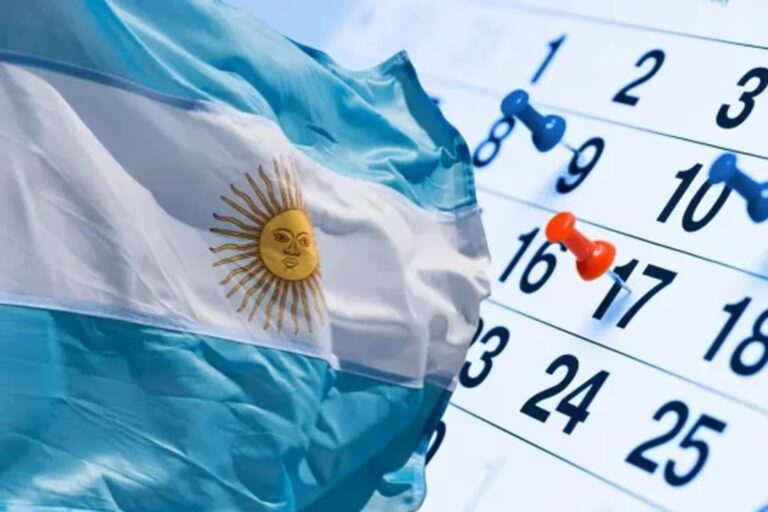 Calendario de octubre con el feriado del 12 de octubre marcado