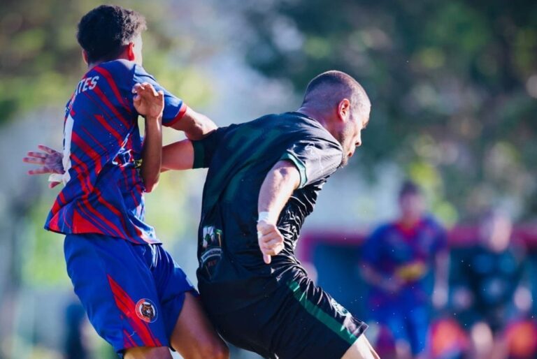 Futbolista juvenil argentino durante un entrenamiento