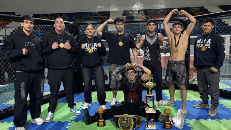 Delegación del Dojo Samurai de Comodoro Rivadavia en el evento MTF de Caleta Olivia