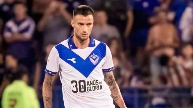 Emanuel Mammana, jugador de Vélez, durante un partido