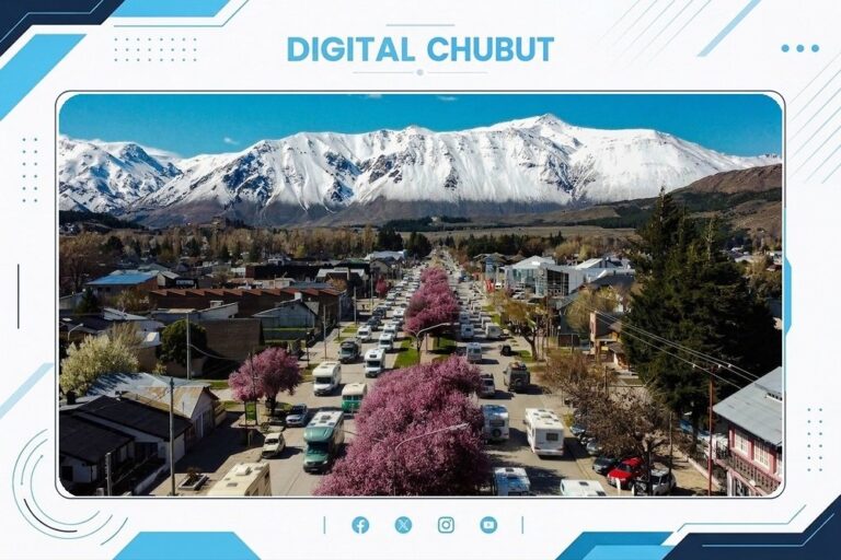 Vehículos de ranchomovilismo en un paisaje patagónico durante el encuentro sudamericano en Esquel