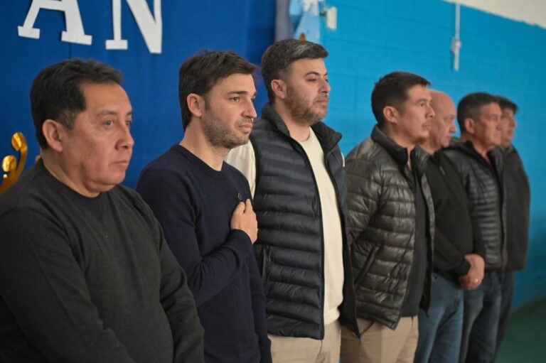 Salón de Usos Múltiples de Gan Gan renovado con calefacción a gas durante el aniversario