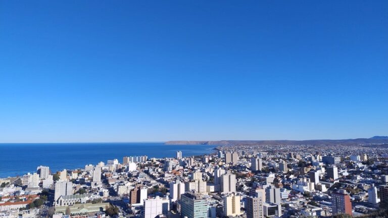 Mapa del clima en la provincia de Chubut con temperaturas y condiciones para el sábado 5 de septiembre
