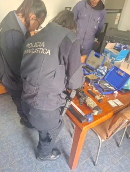 Armas y municiones secuestradas en allanamiento en Chubut
