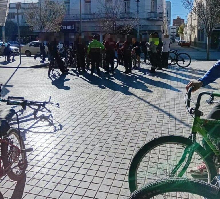 Bicicletas retenidas por el Municipio de Trelew en un operativo de tránsito