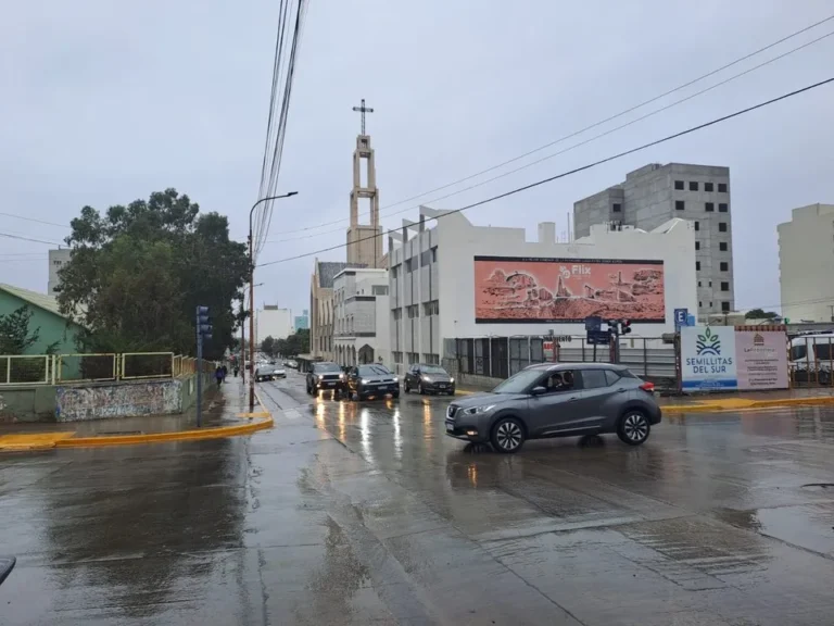 Cielo cubierto y lluvia en Comodoro Rivadavia, Chubut