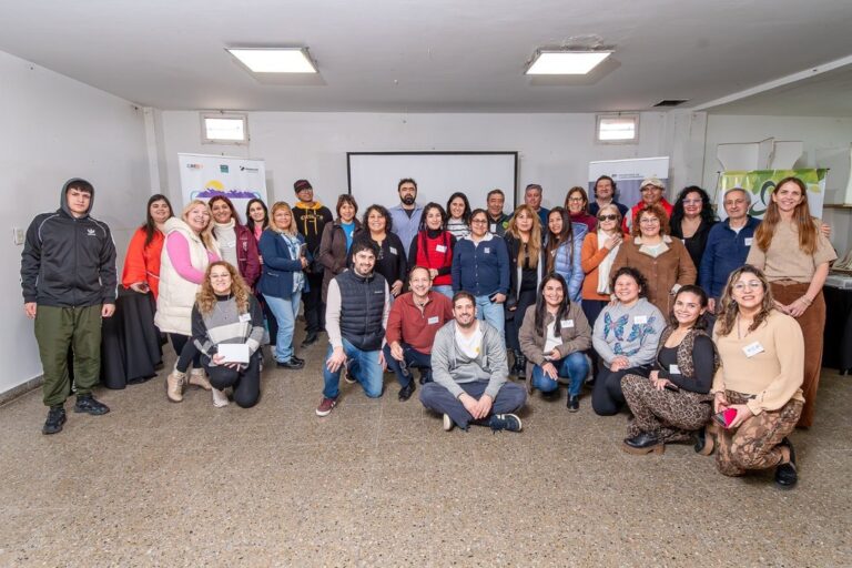 Jornadas de formación para organizaciones sociales en Río Gallegos y Caleta Olivia