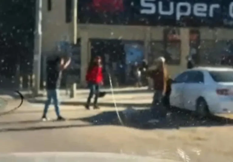 Frente del supermercado Super Oriente en Comodoro Rivadavia, donde ocurrió el episodio