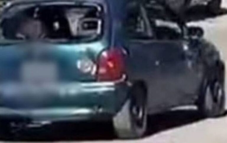 Móvil policial en Puerto Madryn