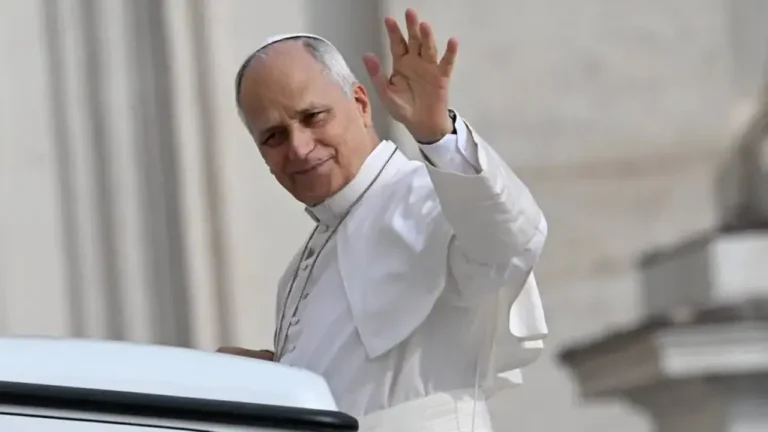 El papa León XIV durante la audiencia general en el Vaticano