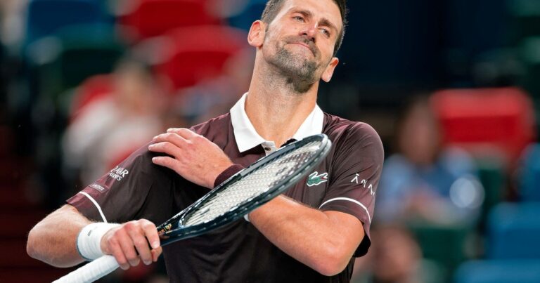 Hubert Hurkacz durante un partido de tenis en el Masters 1000 de Shanghái