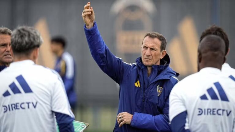 Tomás Belmonte durante un entrenamiento con Boca